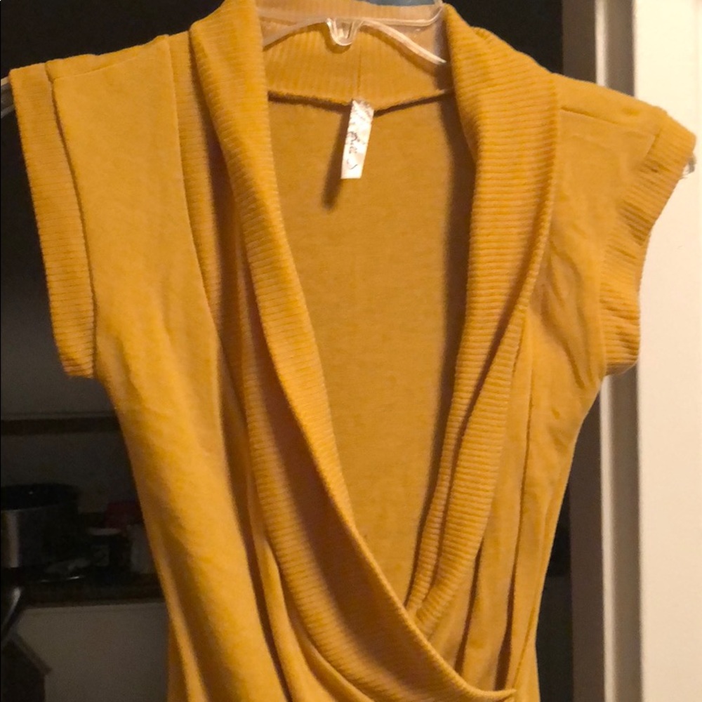 Shirt - Picture 2 of 2